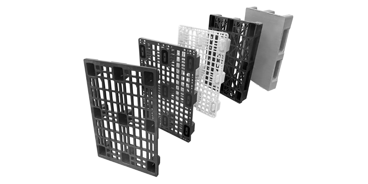 Guida all'acquisto di pallet di plastica. Caratteristiche, vantaggi, prezzi e sostenibilità.